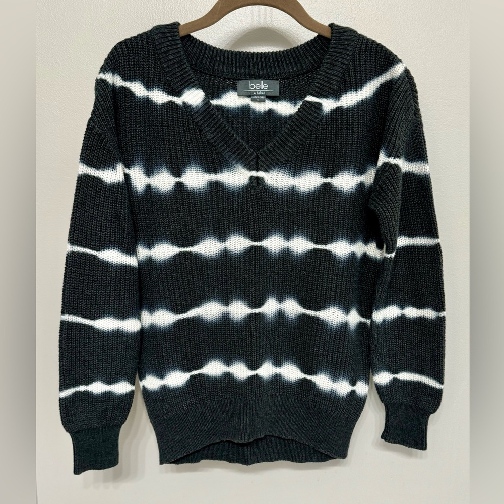 Black and White Tie Dye V-neck Sweater